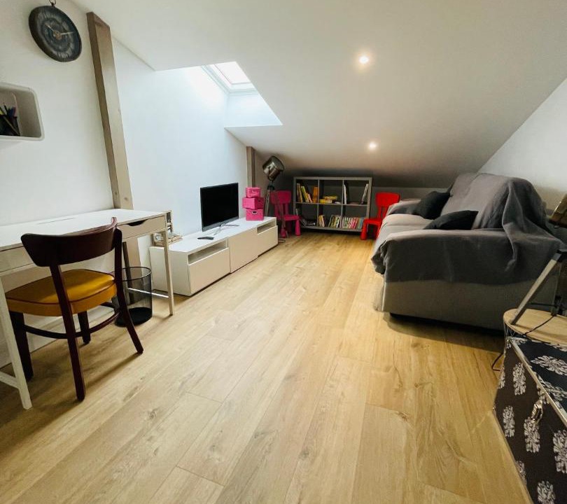 Photo of Others in Bazet