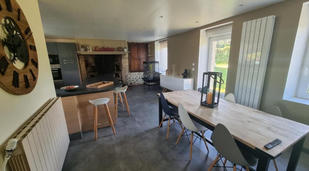 Photo of Others in Colomby