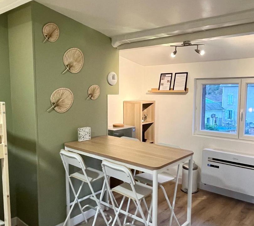 Photo of Others in Maisse