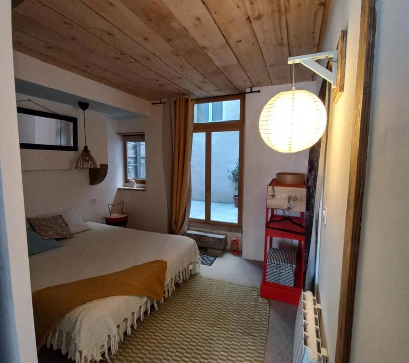 Photo of Bedroom in Oloron-Sainte-Marie