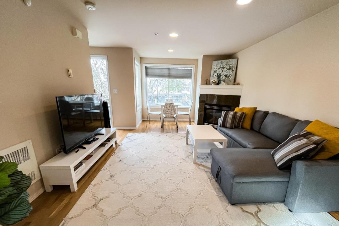 Photo of Others in Loyal Heights