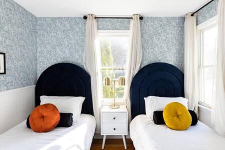 Photo of Bedroom in Mashpee Neck