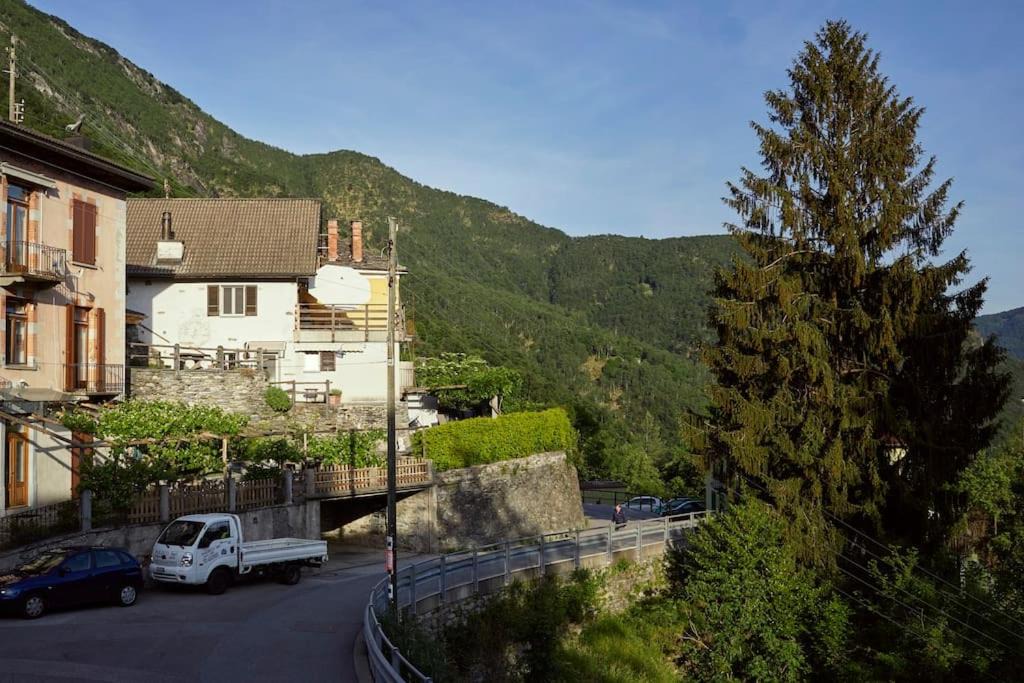 Photo of Others in Isorno
