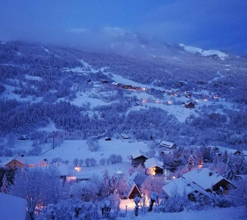Photo of Others in Allos