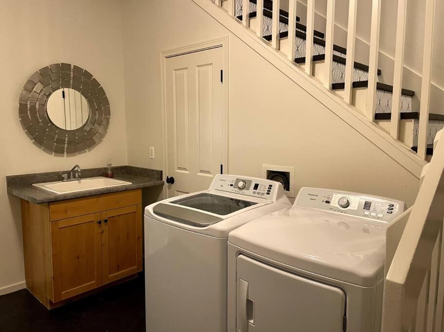 Photo of Others in Ashland