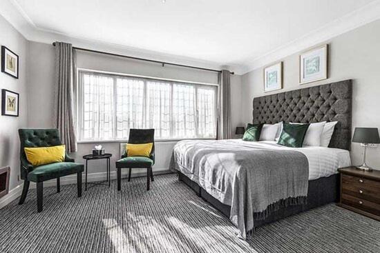 Photo of Others in Dagenham