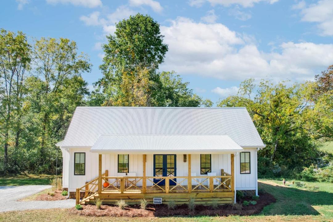 Photo of Others in Dillard