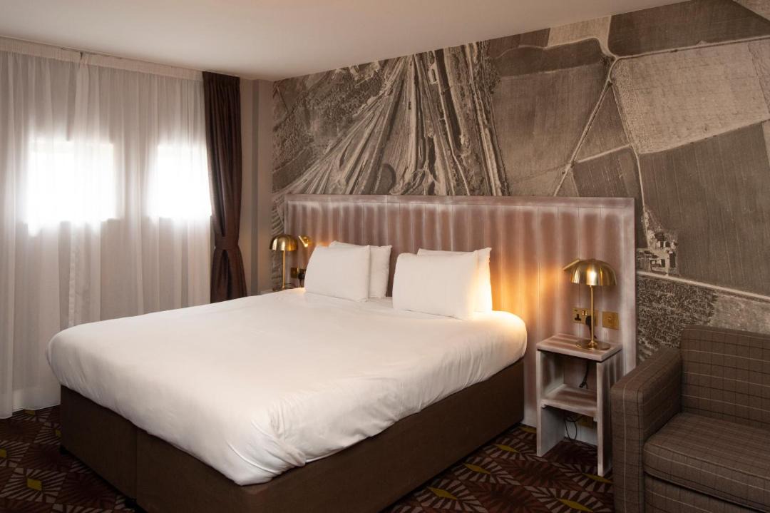 Photo of Others in Corby