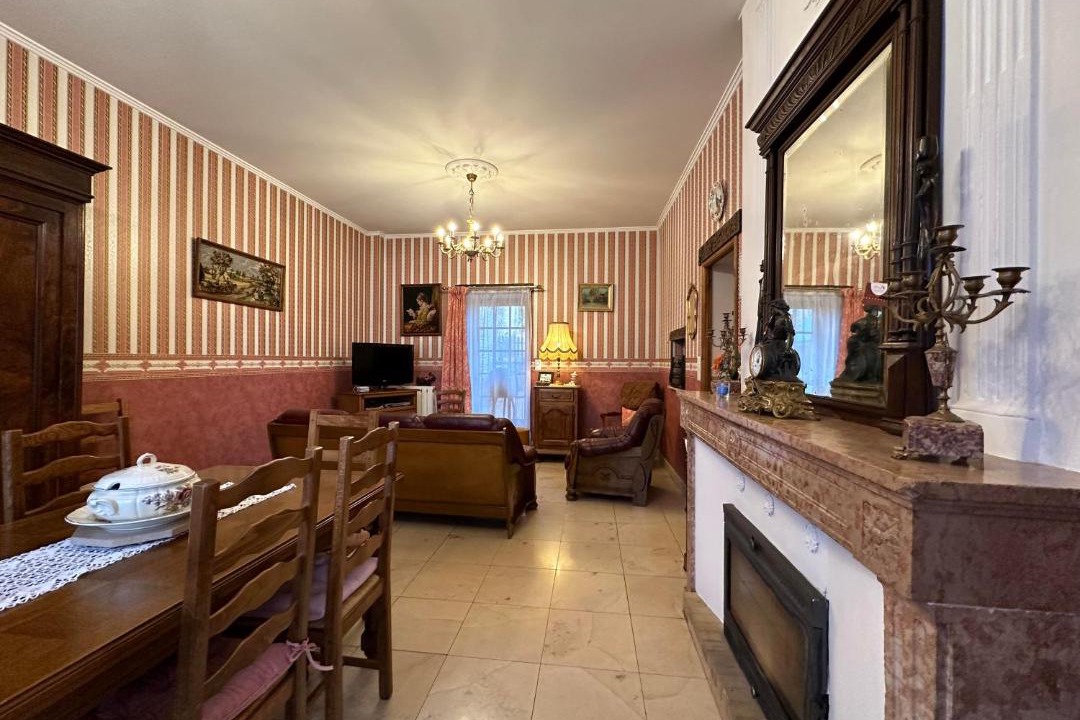 Photo of Others in Arnay-le-Duc