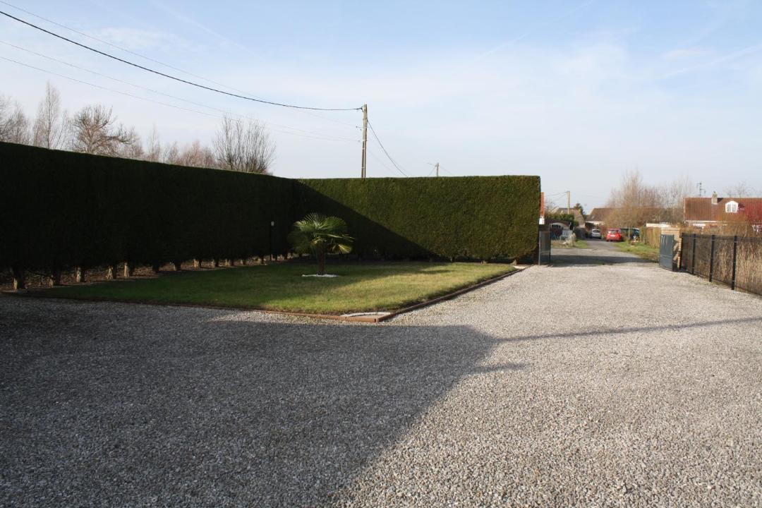 Photo of Others in Holque