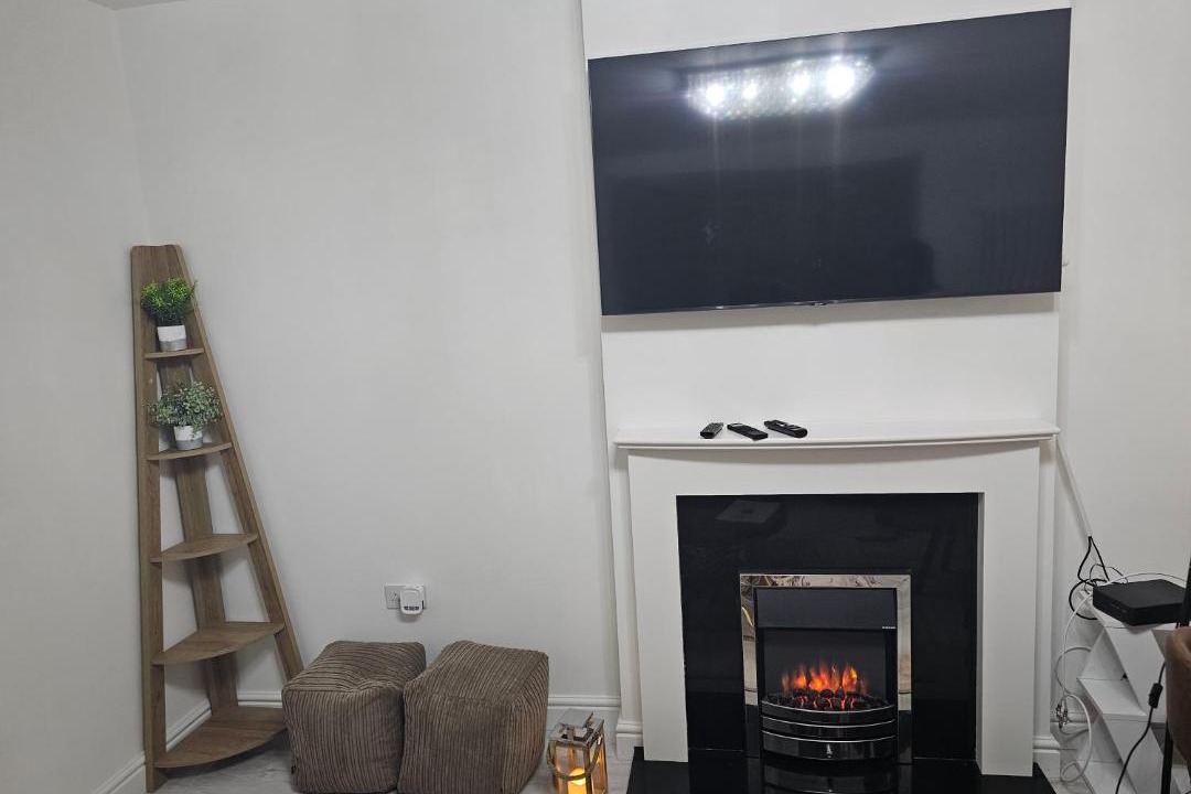 Photo of Livingroom in Cray Valley West