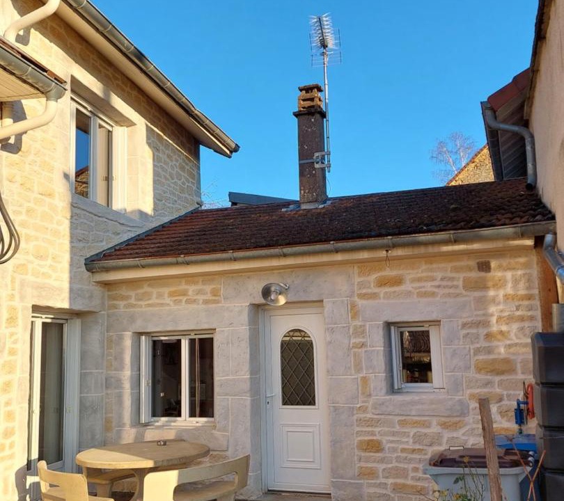 Photo of Others in Voiteur