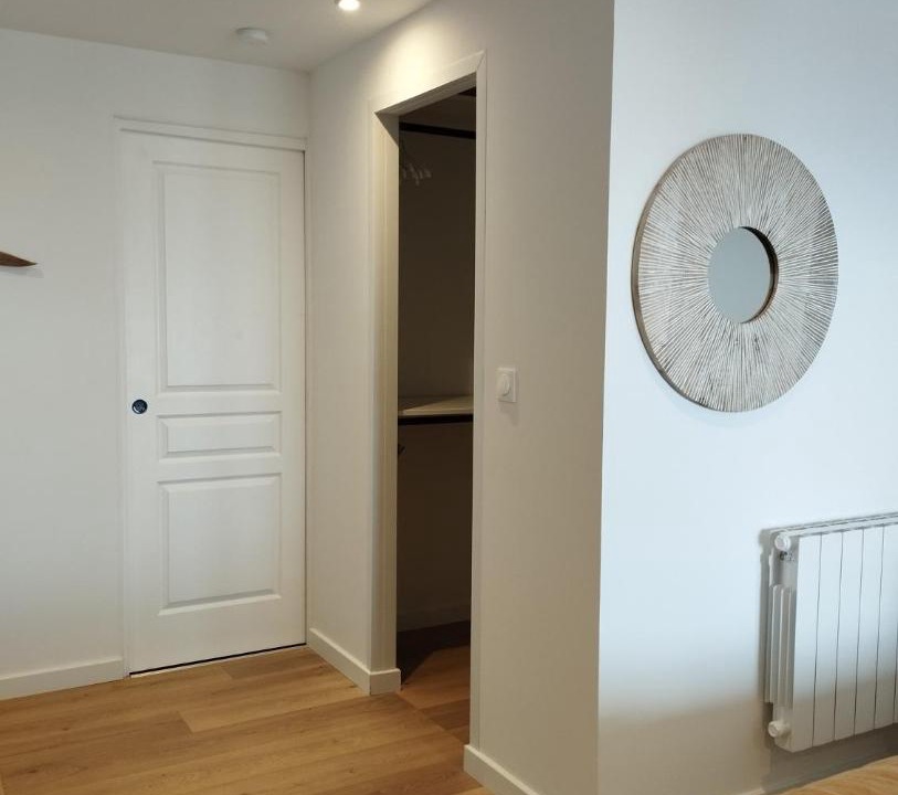 Photo of Others in Publier