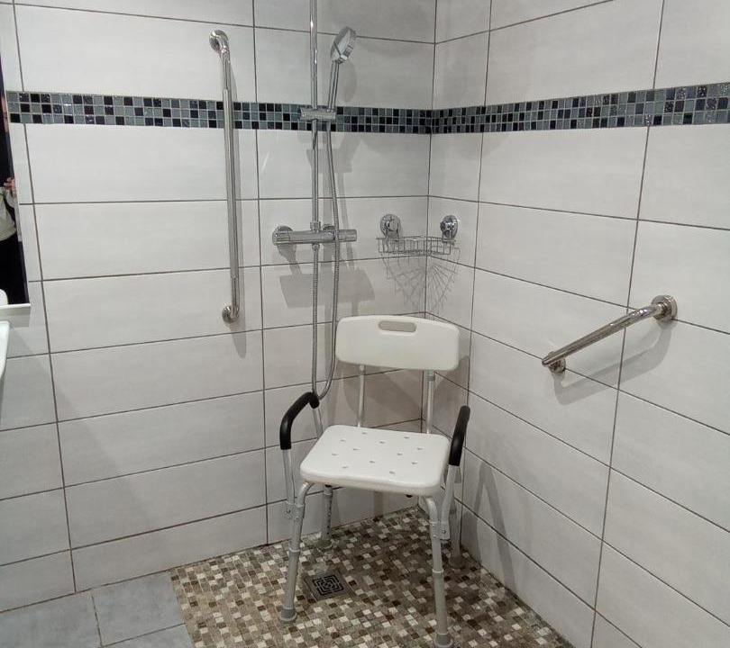 Photo of Others in Drap