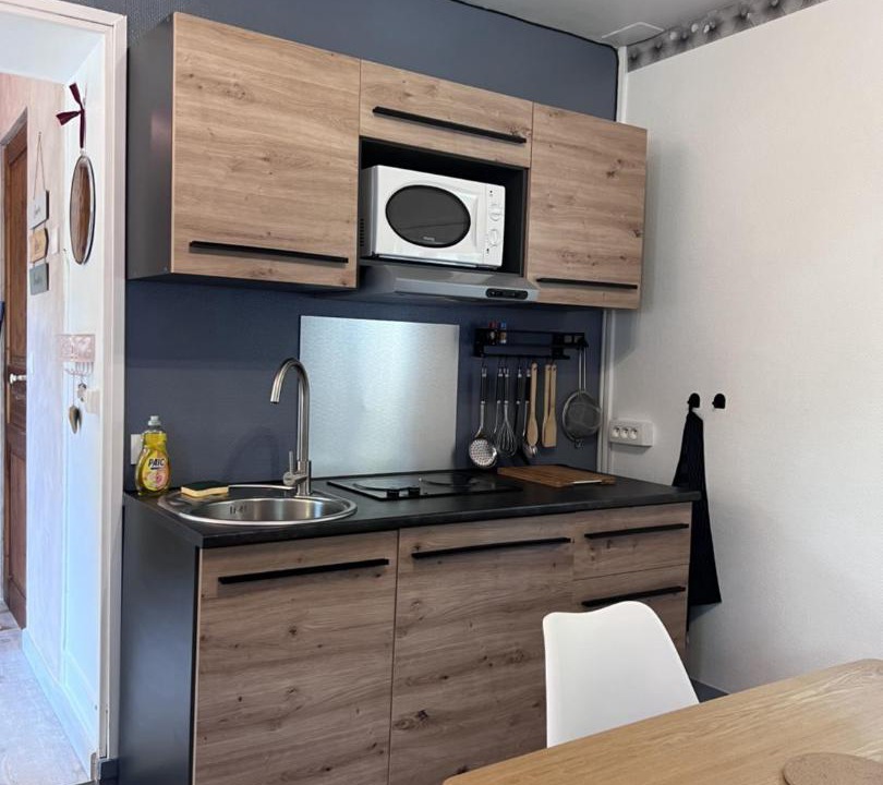 Photo of Others in Emance