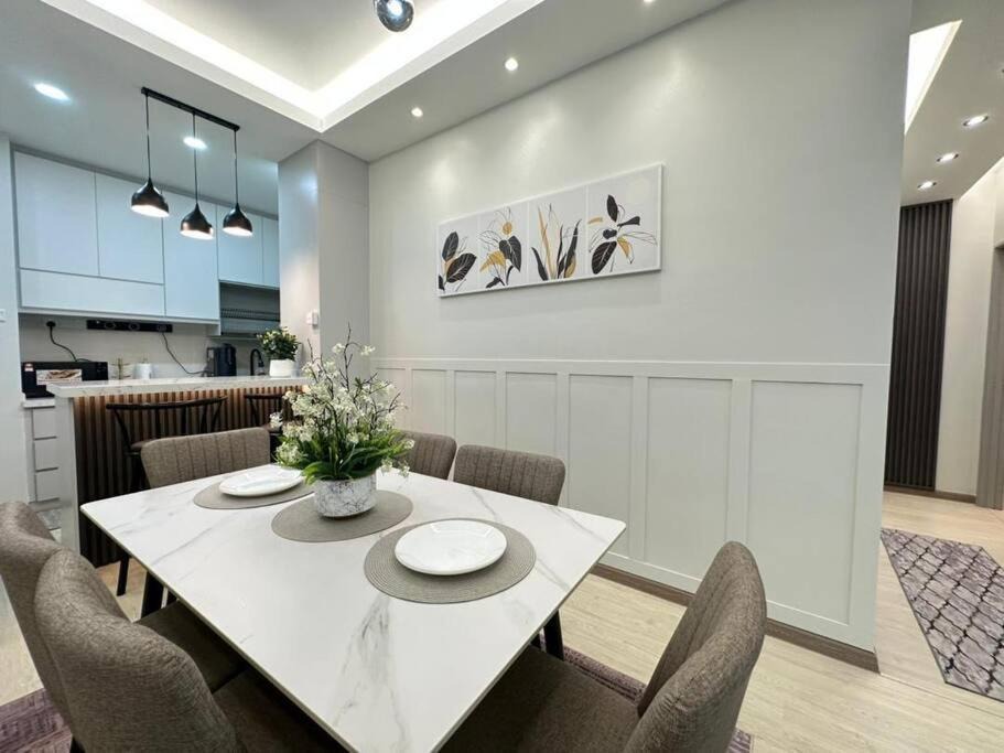 Photo of Others in Salak South