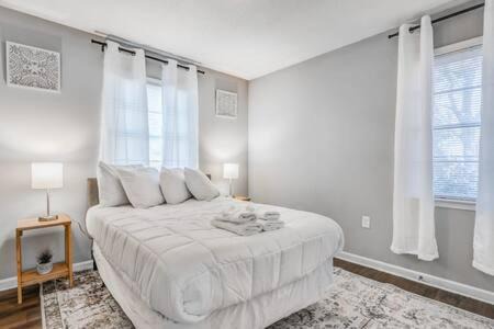 Photo of Others in Ellendale