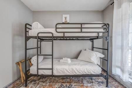 Photo of Others in Ellendale