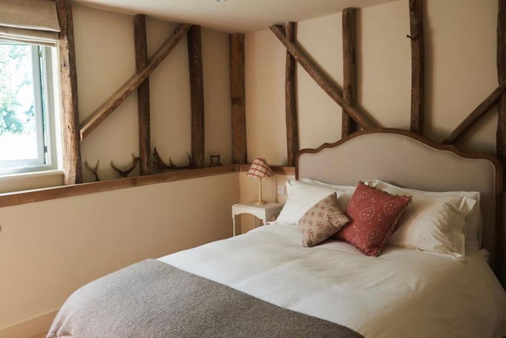 Photo of Others in Woodfalls