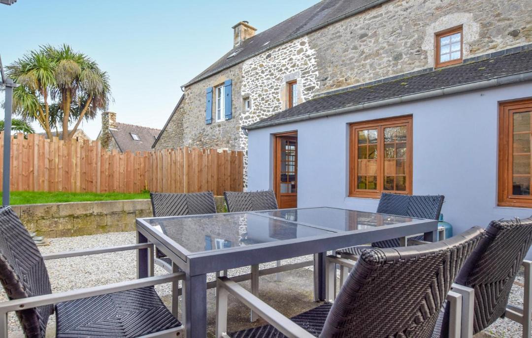 Photo of Others in Quettehou