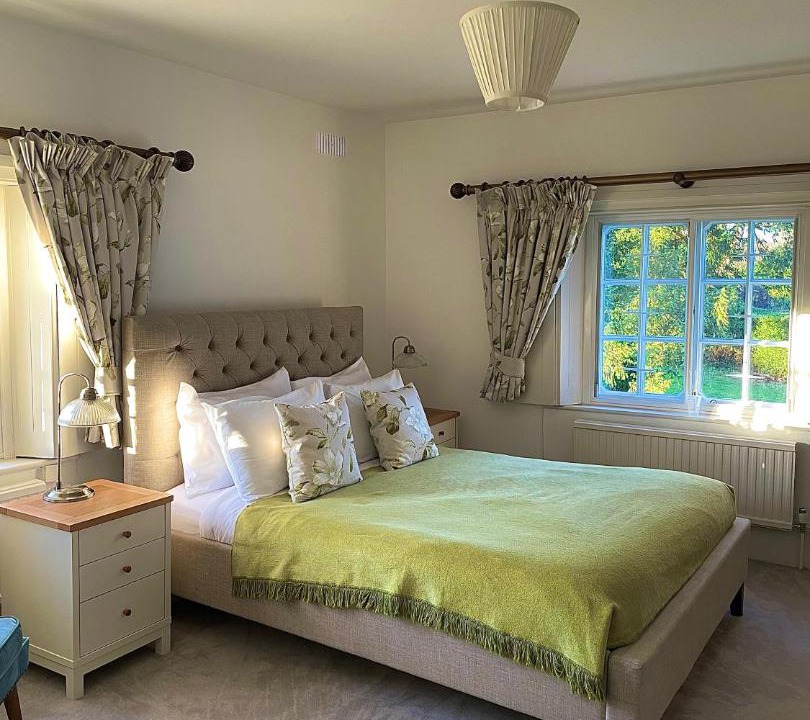 Photo of Others in Uxbridge