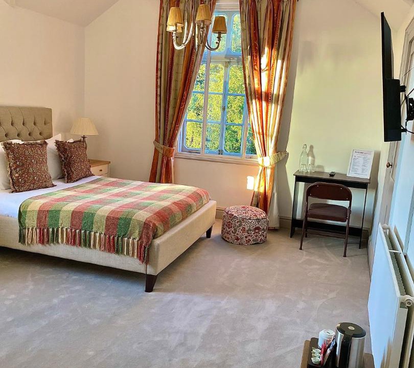 Photo of Others in Uxbridge