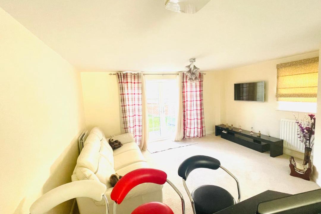 Photo of Others in Geddington