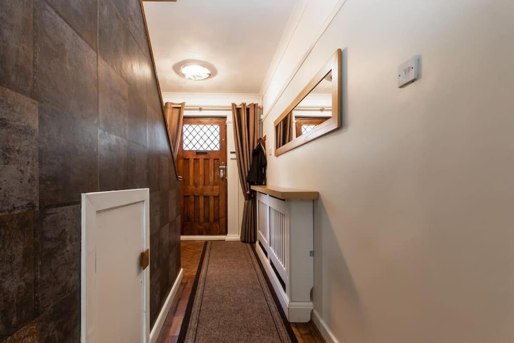 Photo of Others in Netley