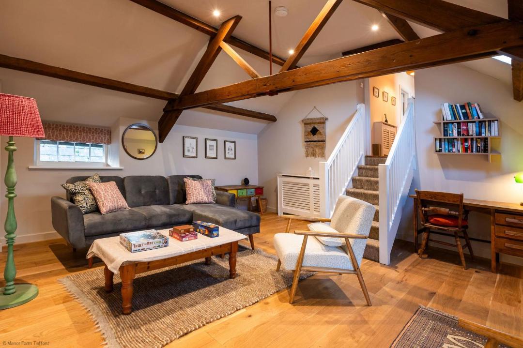 Photo of Others in Ebbesborne Wake