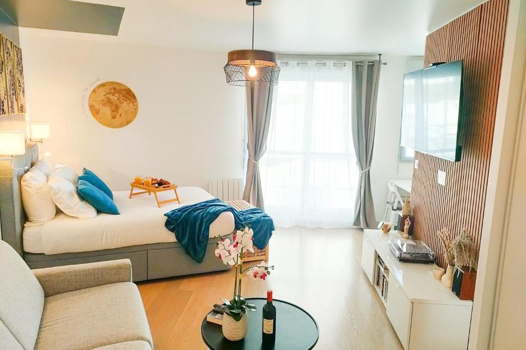 Photo of Others in Luce