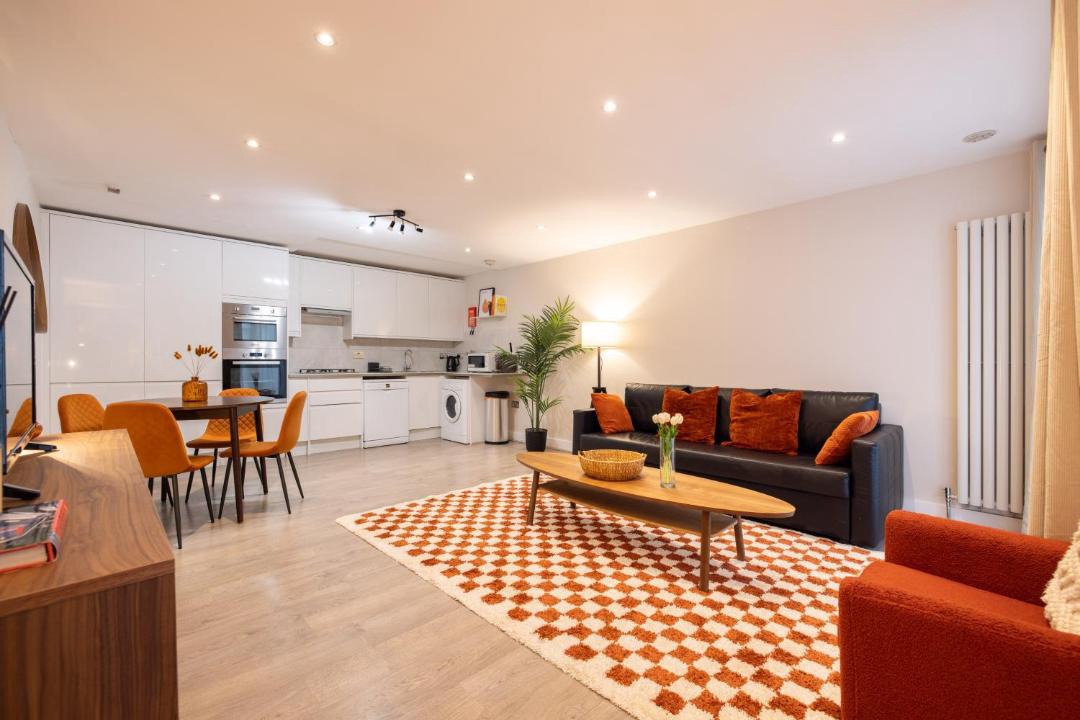 Photo of Others in Euston