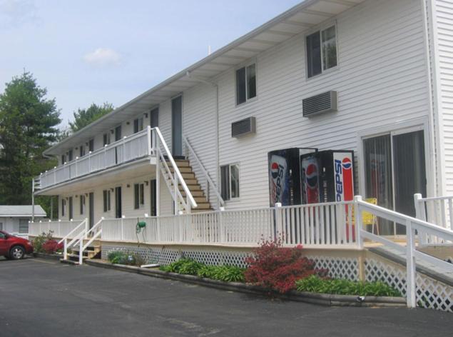 Photo of Others in Salisbury