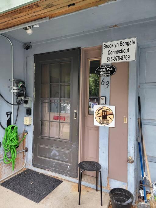 Photo of Others in East Rock