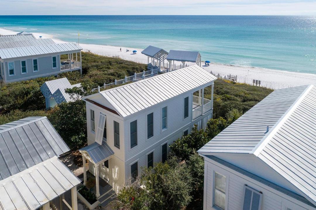 Photo of Buildings in Seaside