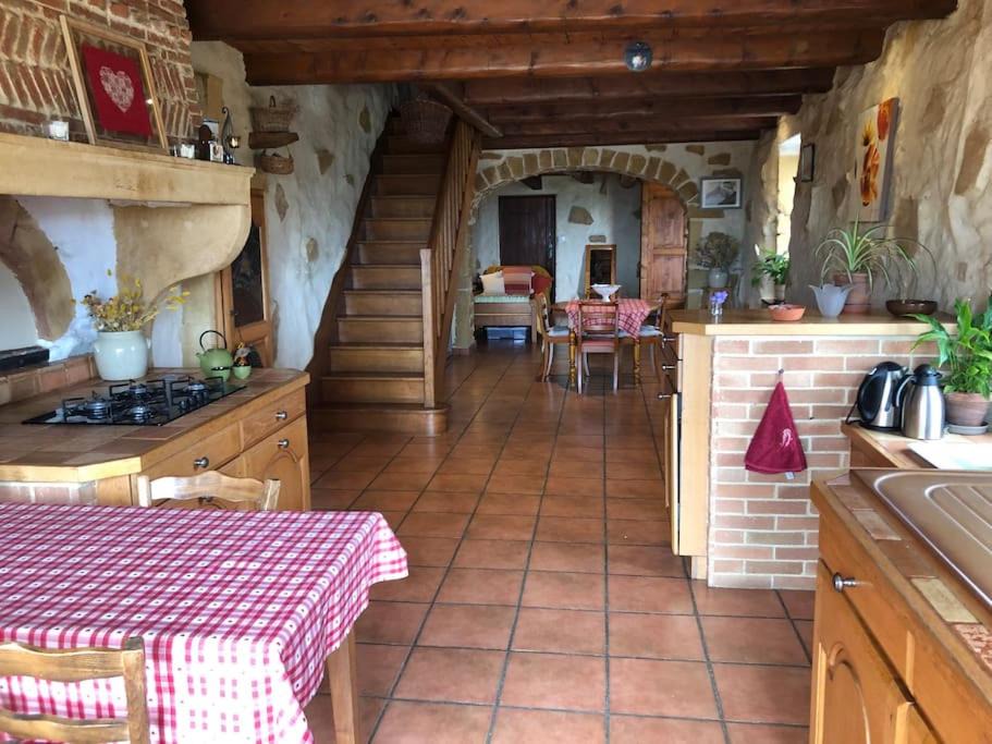 Photo of Others in Ternand