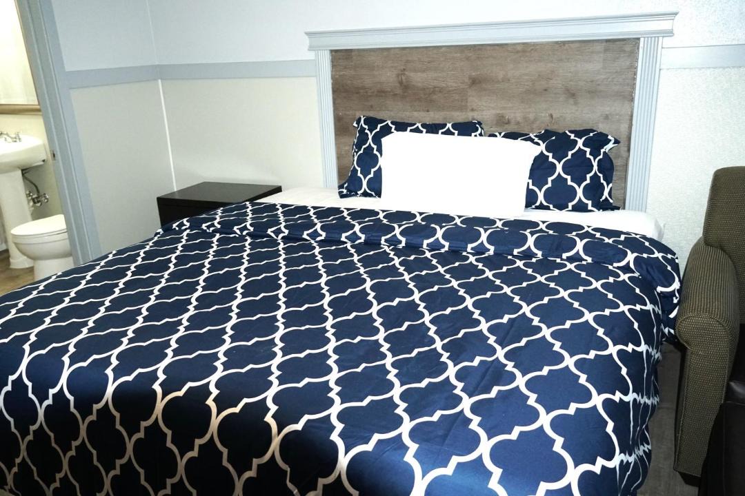 Photo of Others in Bitter Lake