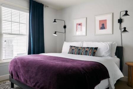 Photo of Bedroom in Hillsboro West End