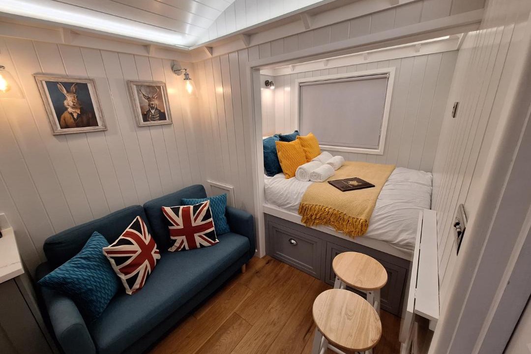 Photo of Others in Eye