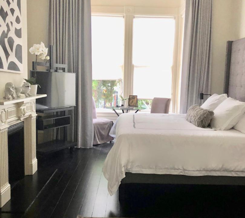 Photo of Others in Pacific Heights