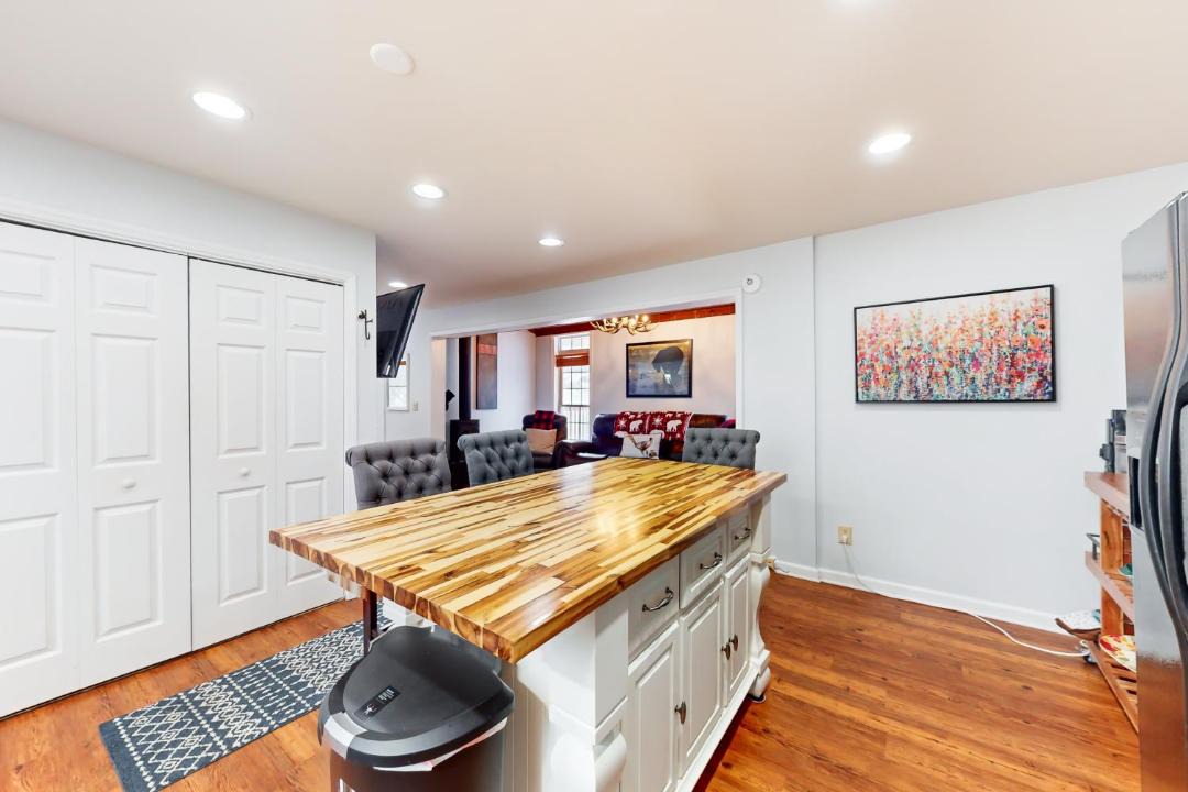 Photo of Others in Blowing Rock