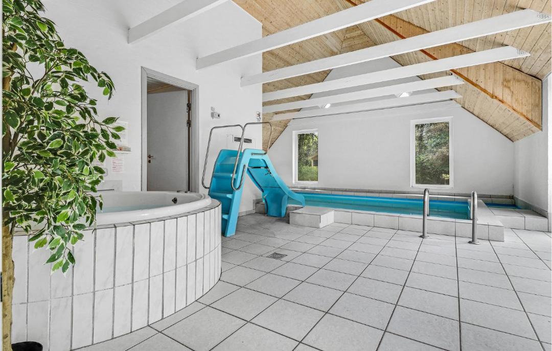 Photo of Bathroom in Bøtø By