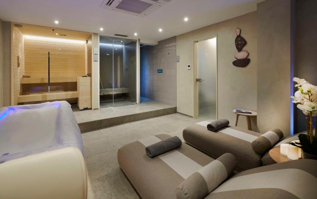 Photo of Others in Waddon