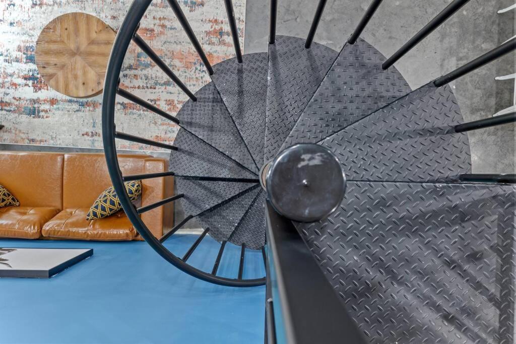 Photo of Others in Stanton