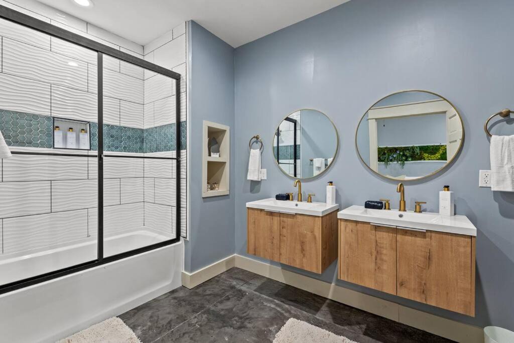 Photo of Others in Stanton