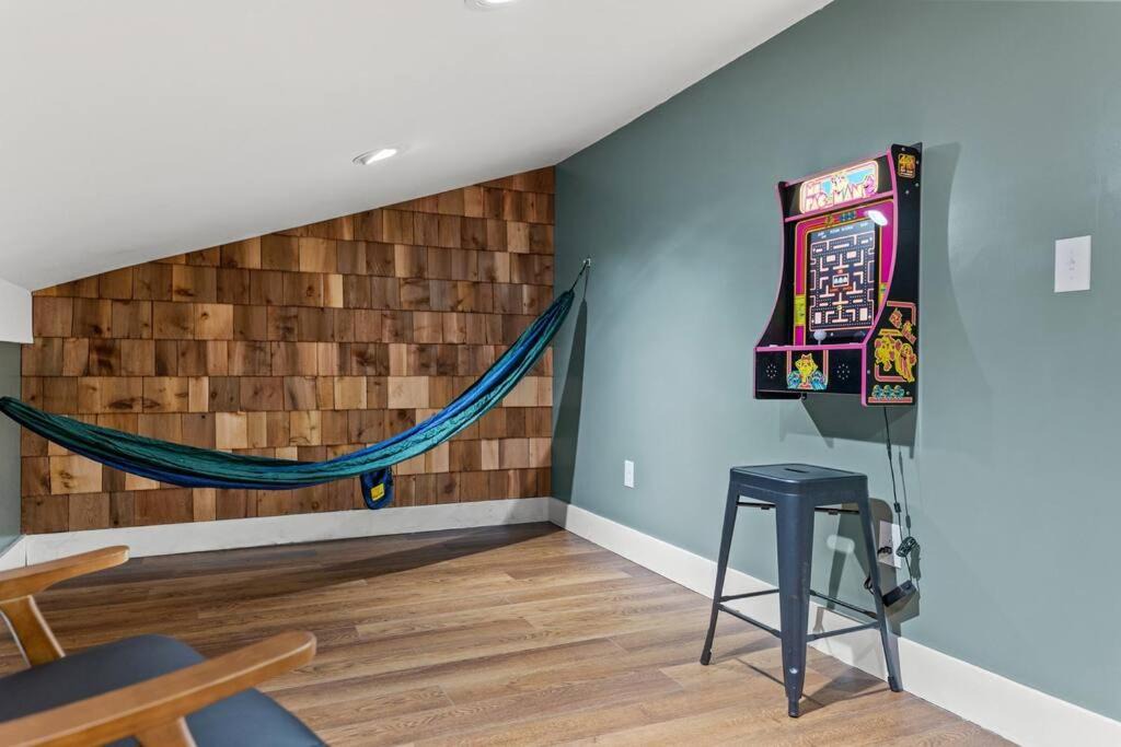 Photo of Others in Stanton