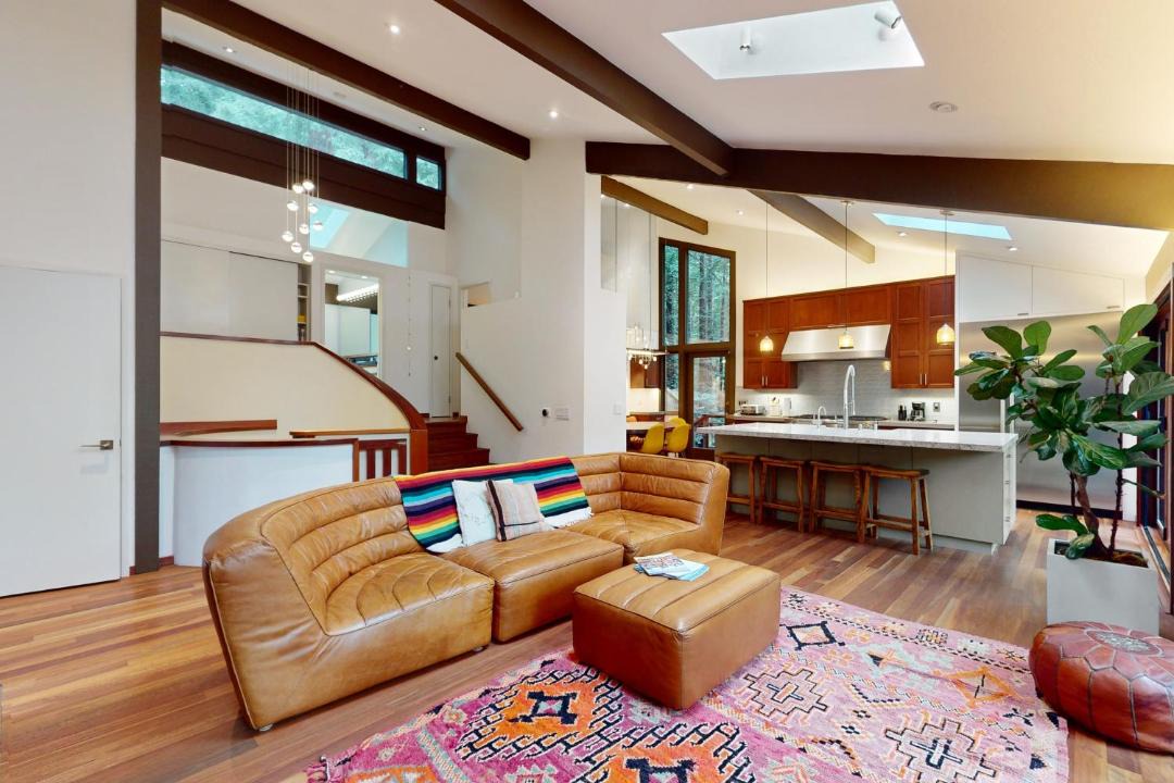 Photo of Others in Mill Valley