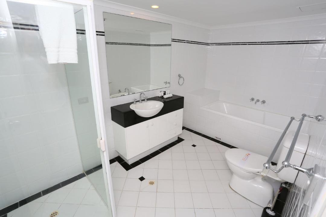 Photo of Bathroom in Main Beach