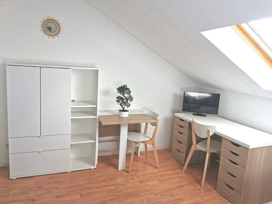 Photo of Others in Courlancy