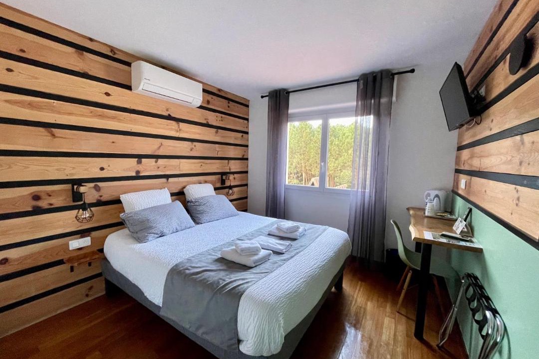 Photo of Others in Lesperon