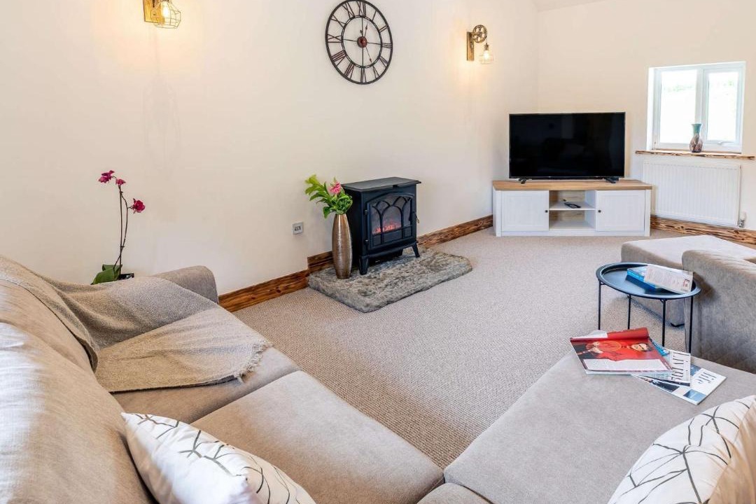 Photo of Others in Low Catton